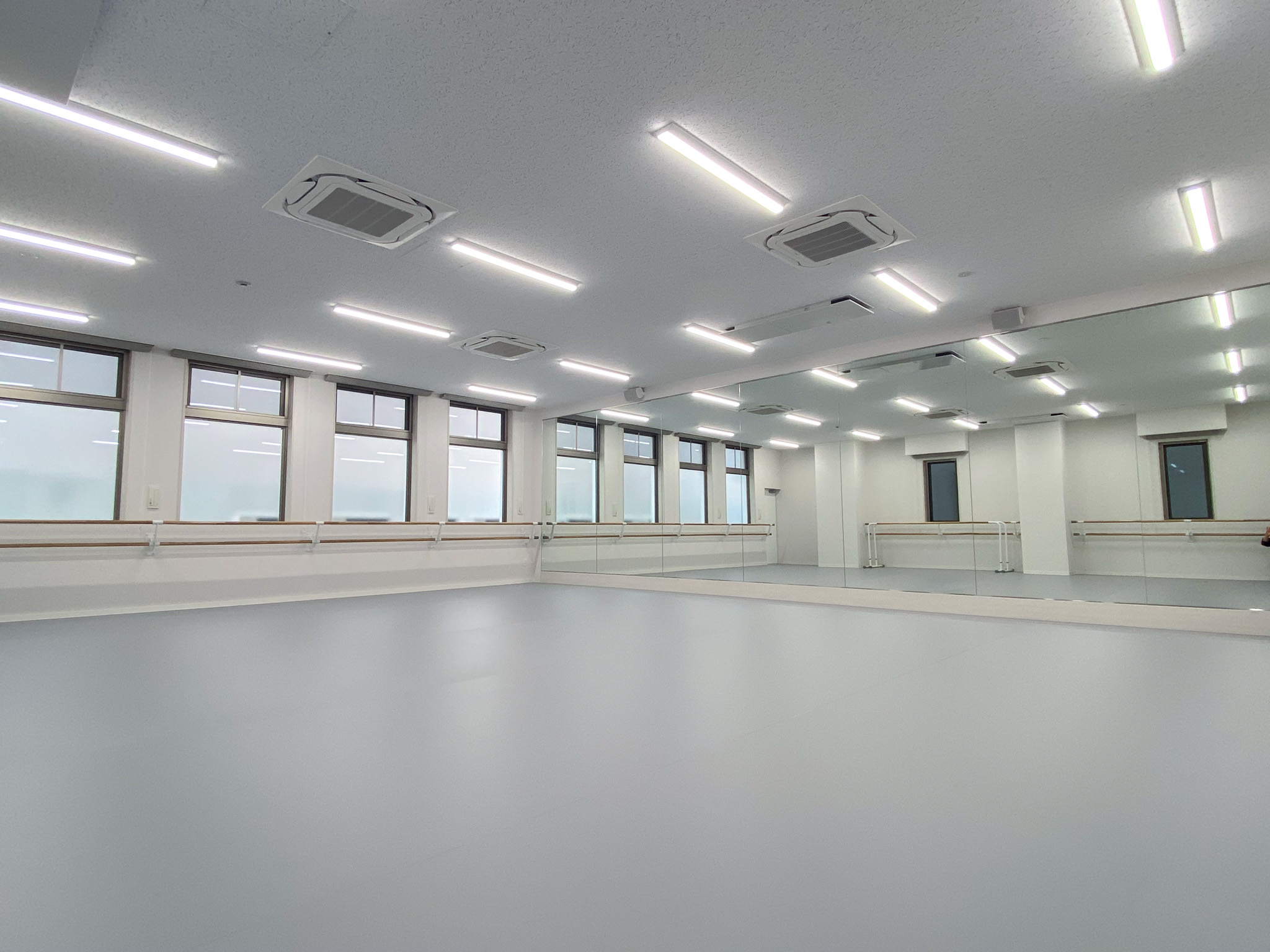 京町ダンススタジオ